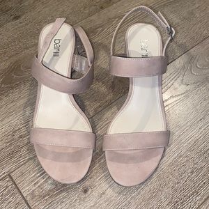 Bar III block heel size 8.5